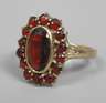 Damenring mit Granat