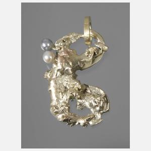 Goldanhänger mit Perlen