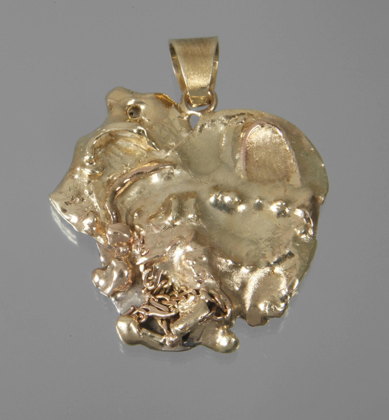 Goldener Designanhänger