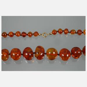 Zwei Bernsteinketten