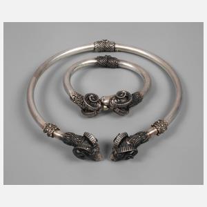 Schmuckset mit Widderköpfen