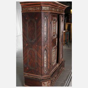 Großer Bauernschrank