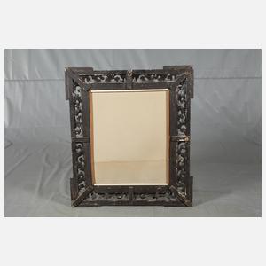 Spiegel im Stuckrahmen