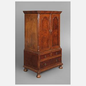 Kleiner Aufsatzschrank