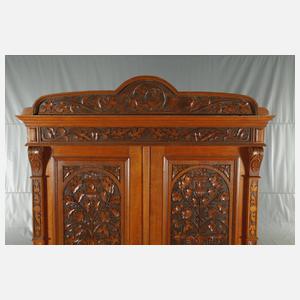 Kleiderschrank Historismus