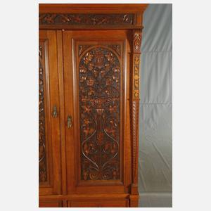 Kleiderschrank Historismus