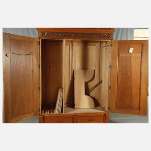 Kleiderschrank Historismus