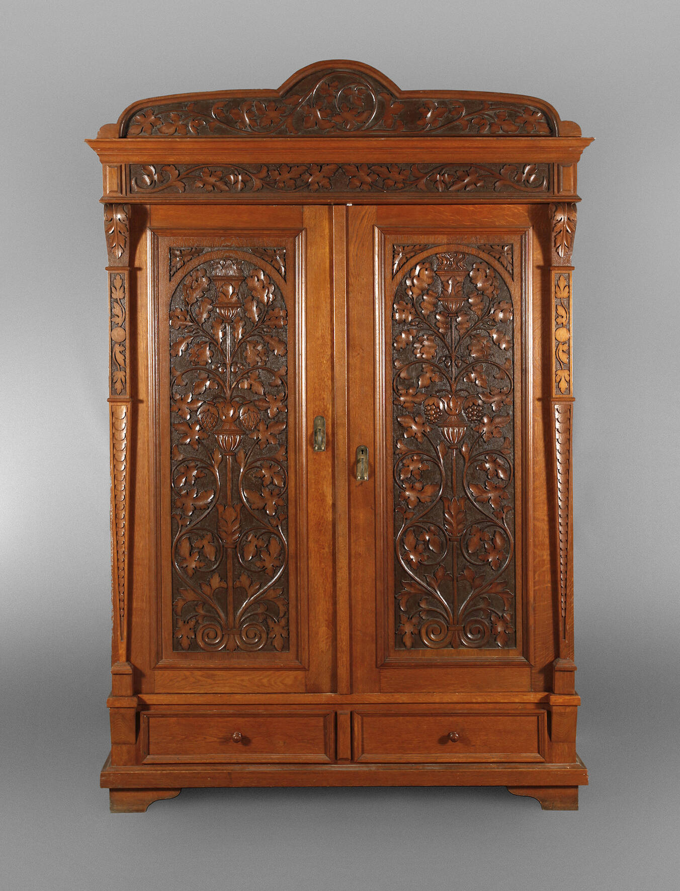 Kleiderschrank Historismus