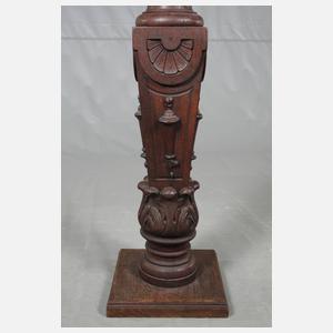 Postament Historismus