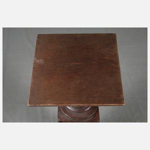 Postament Historismus