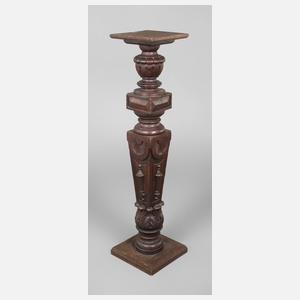 Postament Historismus