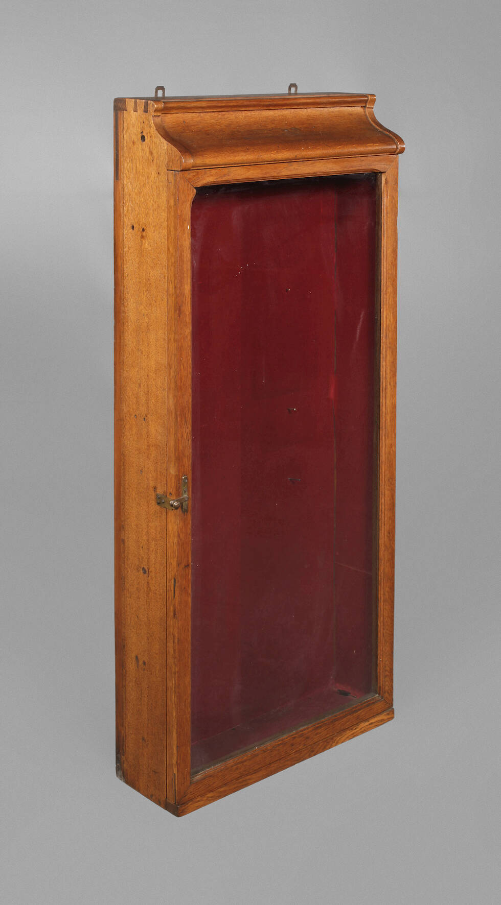 Wandvitrine Jugendstil