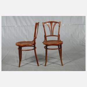 Sieben Kaffeehausstühle