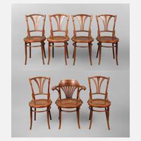 Sieben Kaffeehausstühle111