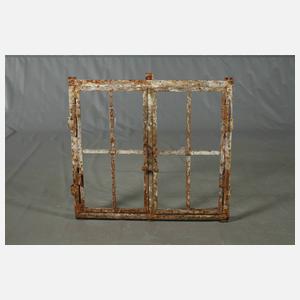 Zwei Industriefenster