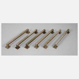 Drei Paar Bügelgriffe