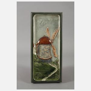 Drei bemalte Ofenkacheln