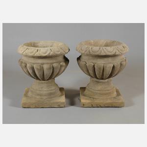 Paar Gartenvasen Sandstein