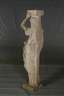 Gartenfigur als Karyatide