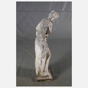 Gartenfigur Venus nach dem Bade