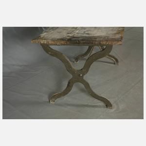 Großer Arbeitstisch