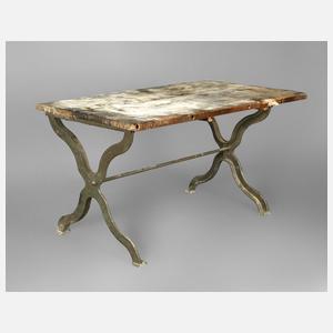 Großer Arbeitstisch