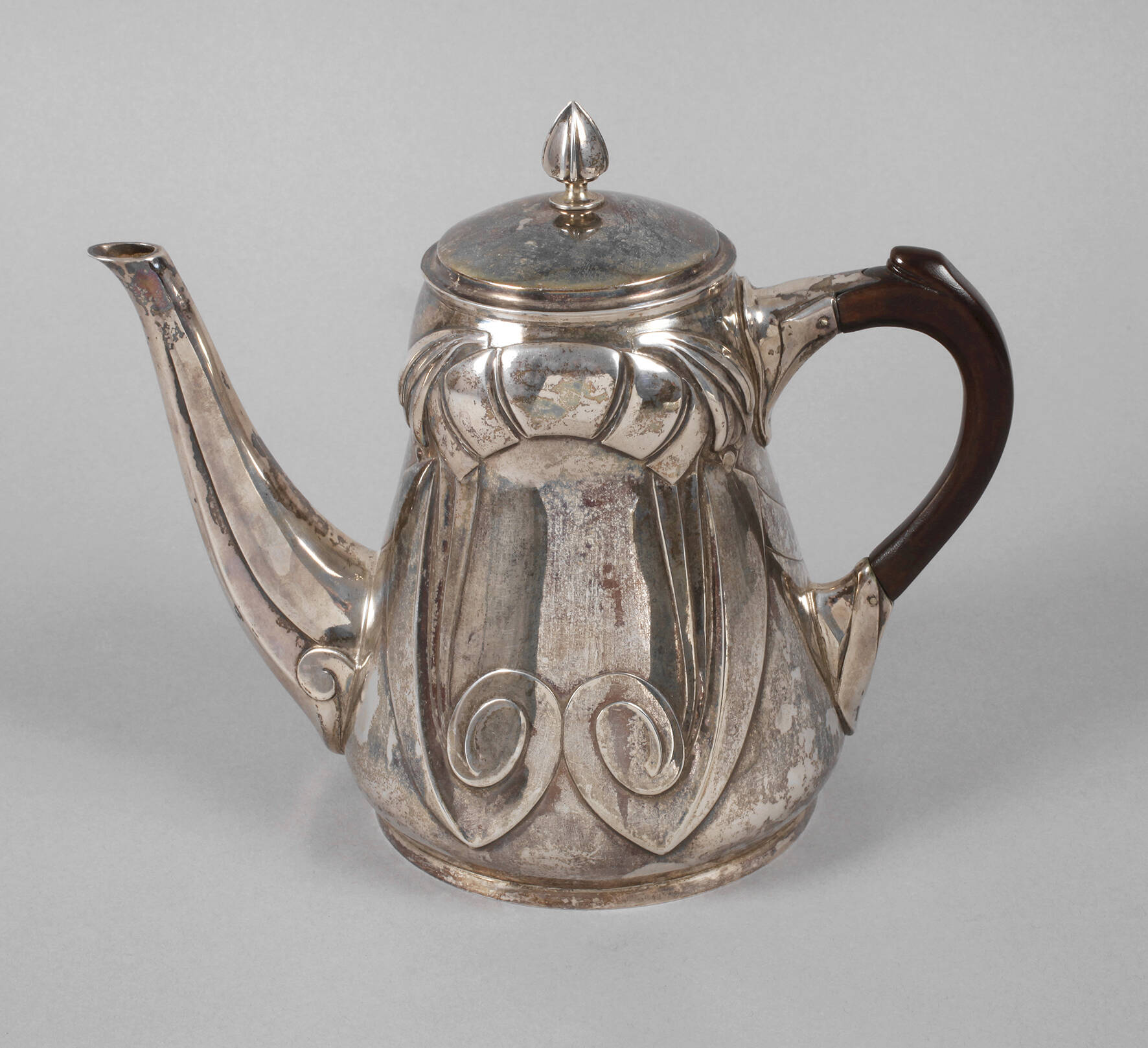 Silberkanne Darmstädter Stil