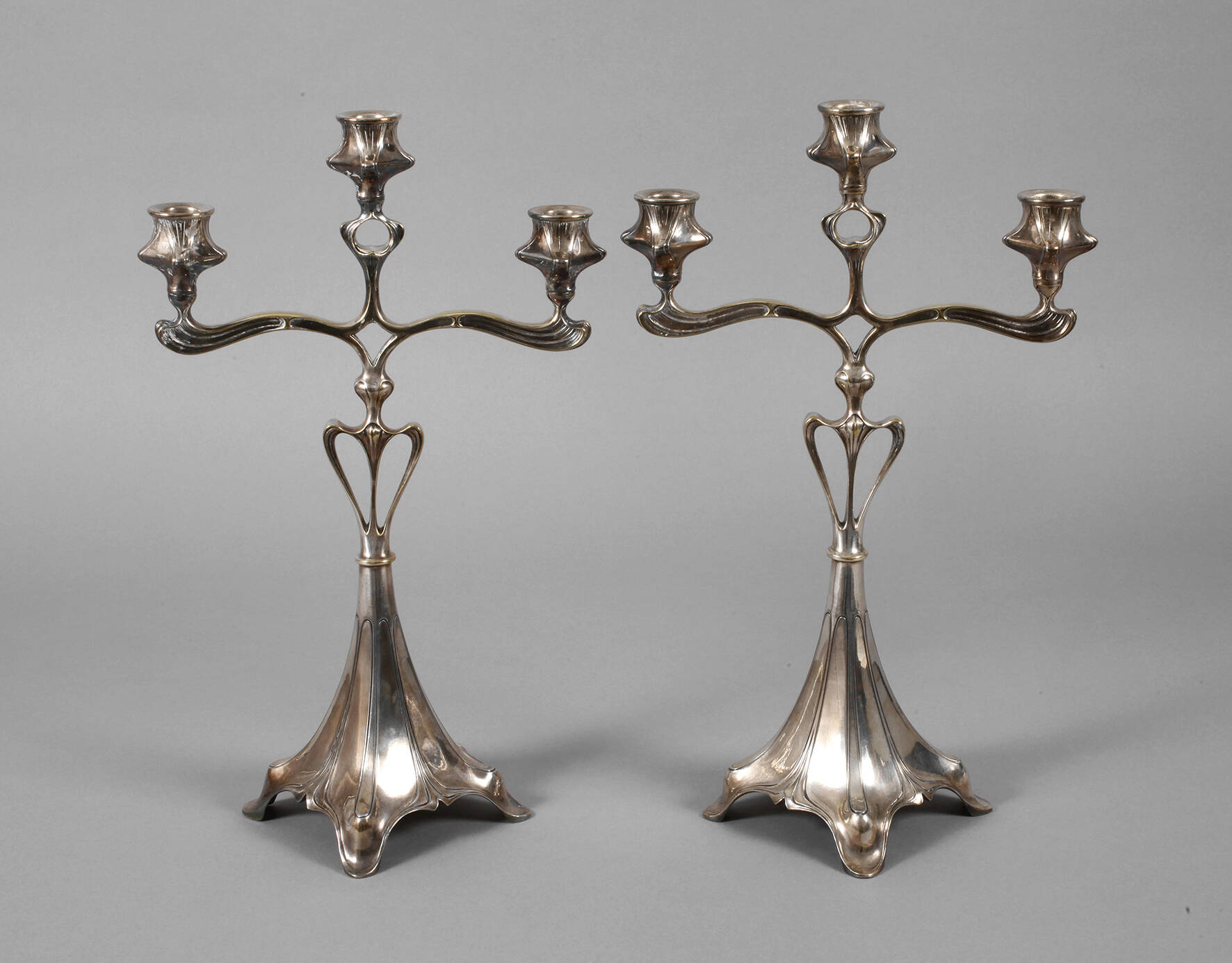 Paar dreiflammige Jugendstilleuchter