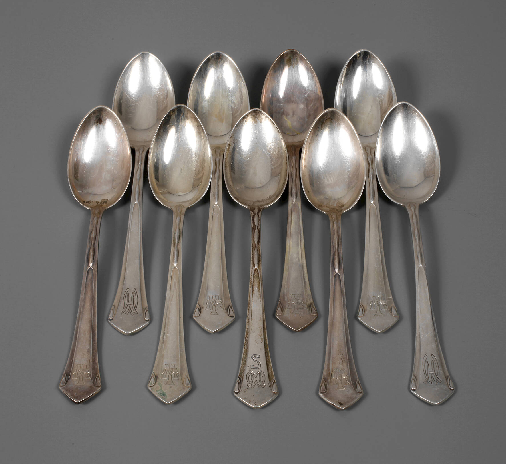 Peter Behrens neun Dessertlöffel Silber