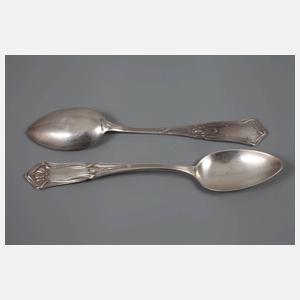 Sechs Jugendstil-Dessertlöffel mit Tulpenmotiv