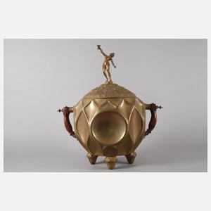 Große außergewöhnliche Weinbowle