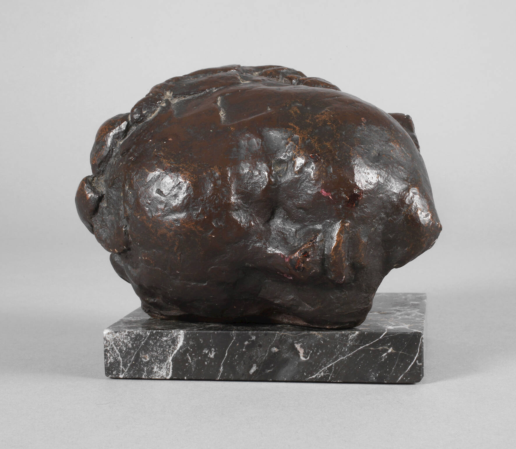 nach Konstantin Brancusi, das schlafende Kind