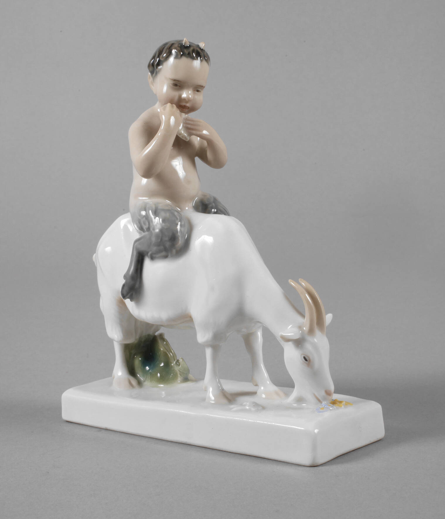 Meissen "Faun auf Ziege"