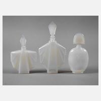 Drei französische Opalglasflakons111