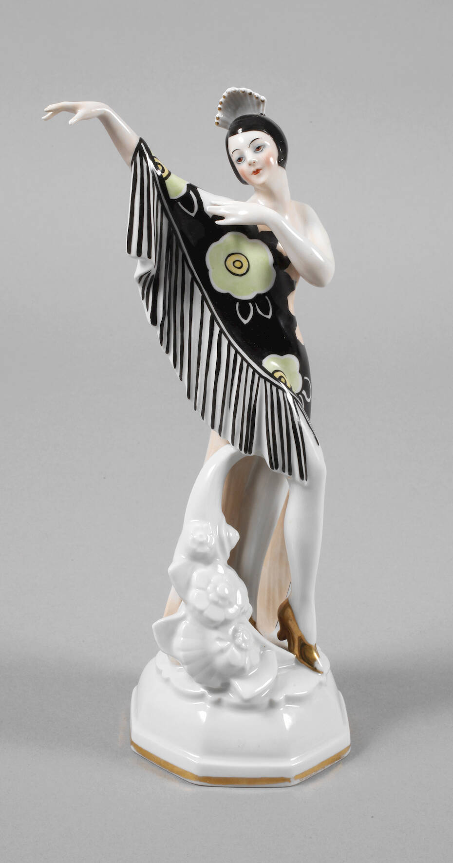 Tettau Tänzerin Art déco