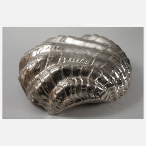 Große Muschelschale