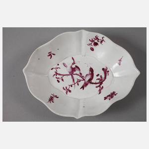 Höchst kleine Schale Purpurmalerei