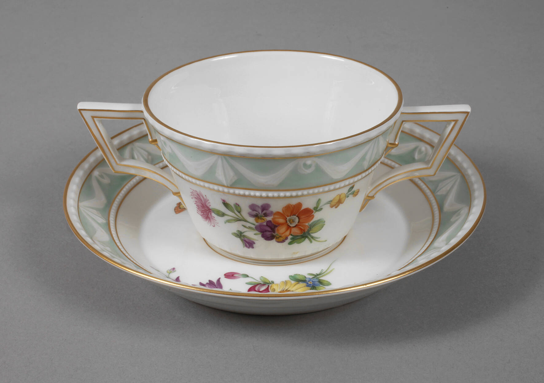 KPM Berlin Suppentasse "Kurland"