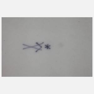 Meissen zwei Zierteller mit Figurenmalerei