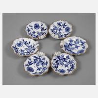 Meissen sechs kleine Muschelschalen "Zwiebelmuster"111