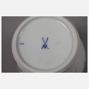 Meissen Paar kleine Deckelvasen "Blumenbukett"