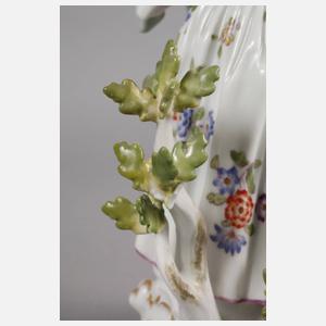 Meissen "Schäferin mit Blumen"