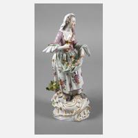 Meissen "Schäferin mit Blumen"111