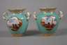 Paar kleine Vasen mit Kauffahrteiszenen