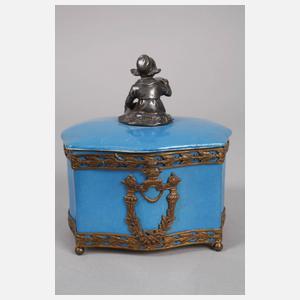 Deckeldose mit figürlicher Metallmontage