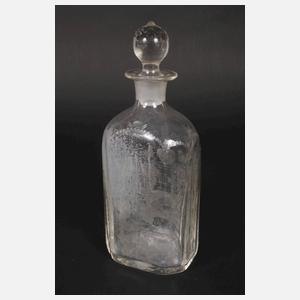 Drei Klarglaskaraffen