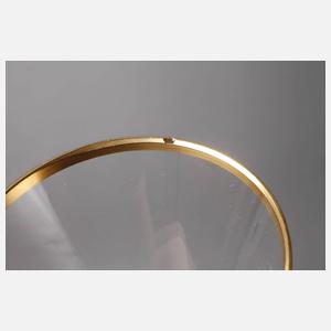 Drei und vier Weingläser