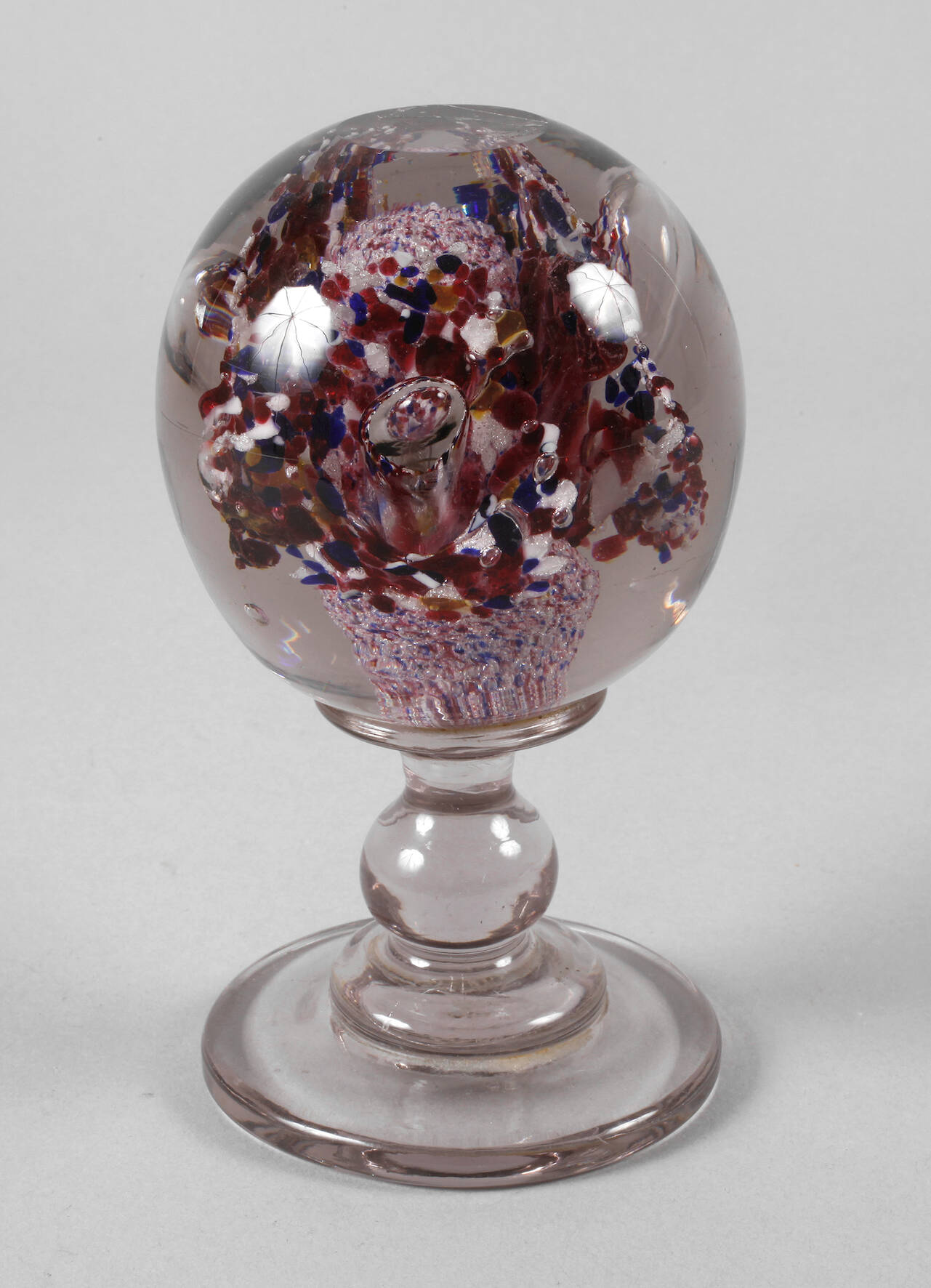 Paperweight mit Standfuß