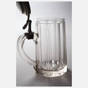 Bierkrug mit Silberdeckel