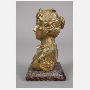 Klassizierende Büste